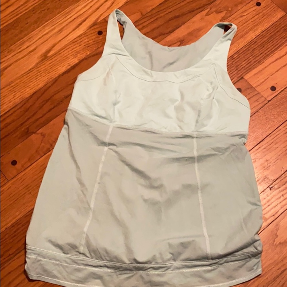 Lululemon workout top with drawstring bottom